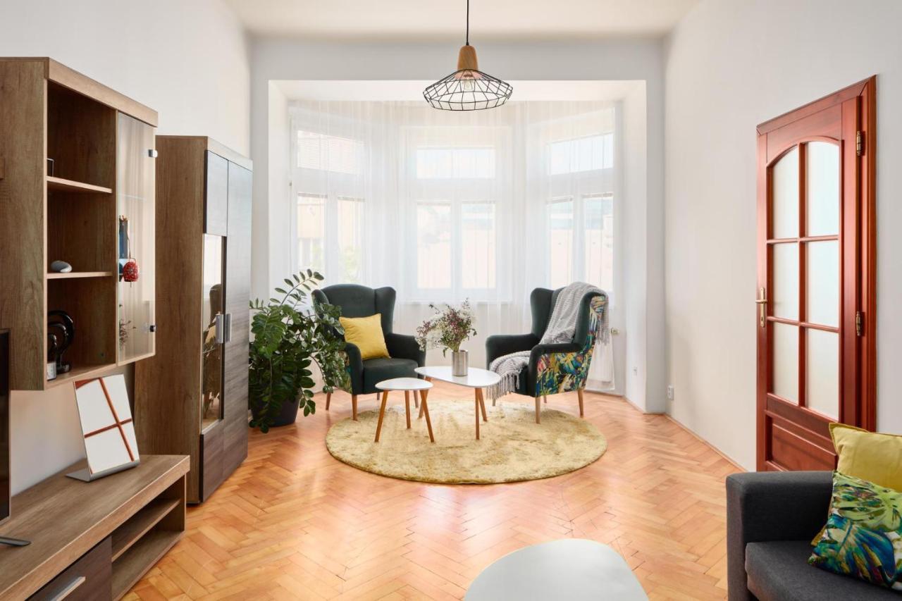 Prague Days - Spacious 3Bdr Apartment - Trendy Neighbourhood Buitenkant foto