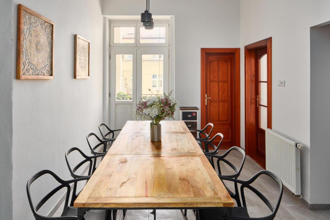 Prague Days - Spacious 3Bdr Apartment - Trendy Neighbourhood Buitenkant foto
